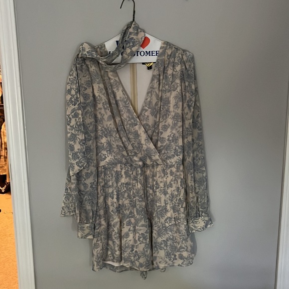 Shorts romper - Picture 3 of 6